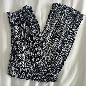 ••• Blue White Aztec Flowy Straight Leg Elastic Waist Womens Large Summer Pants